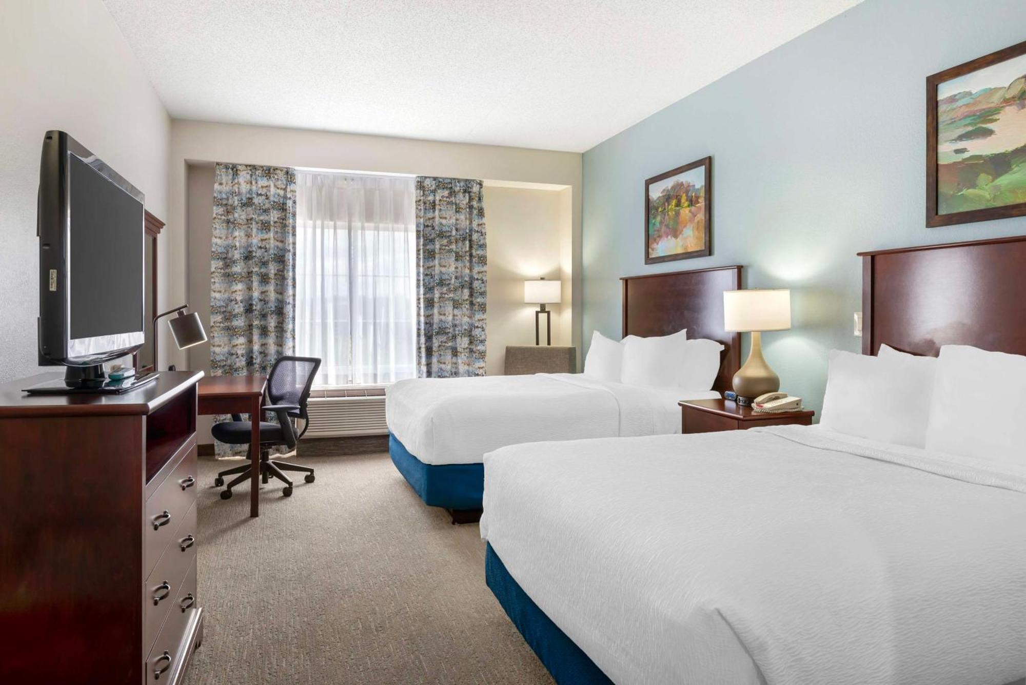 Best Western Plus Crossroads Inn & Suites Zion Crossroads Екстер'єр фото