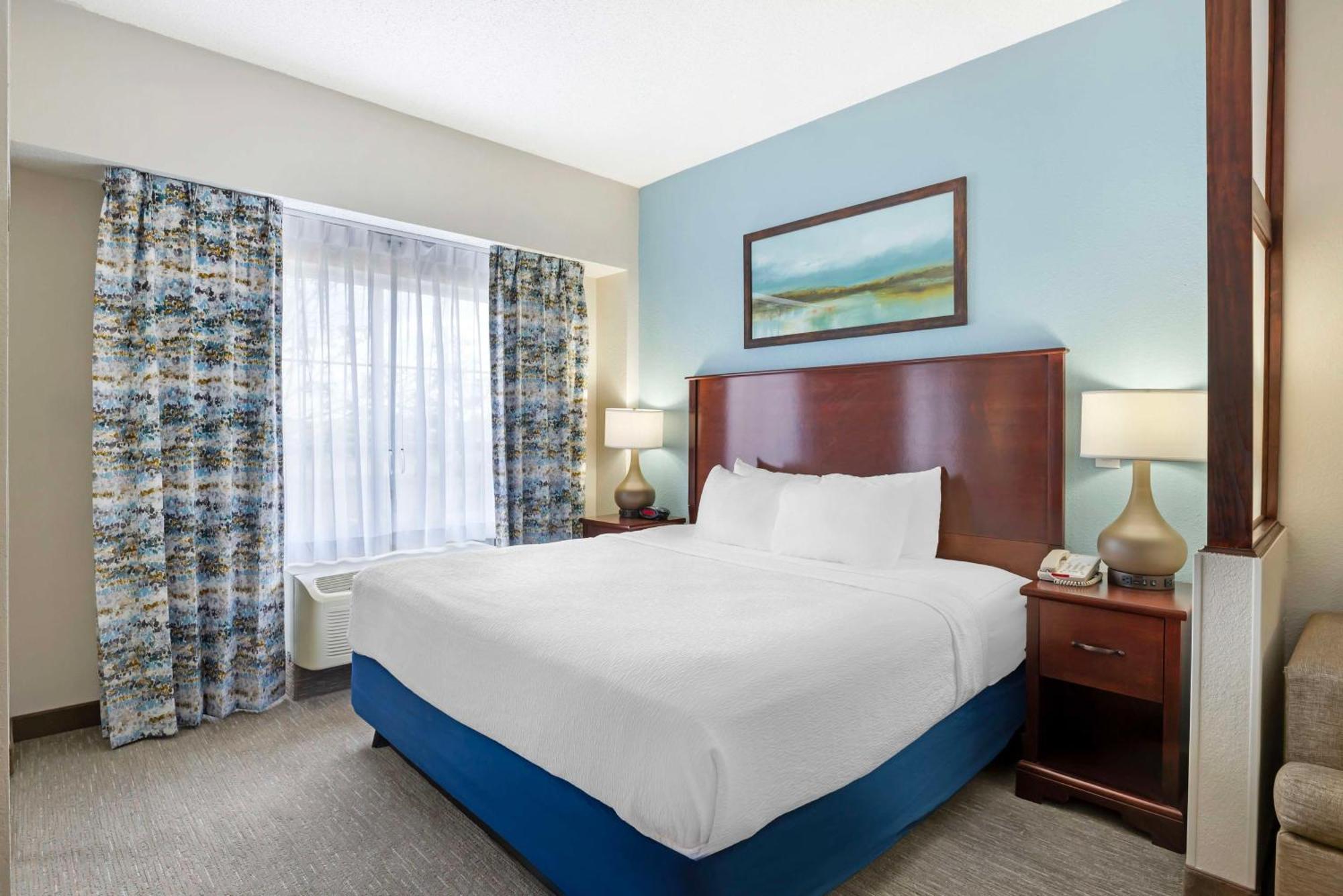 Best Western Plus Crossroads Inn & Suites Zion Crossroads Екстер'єр фото