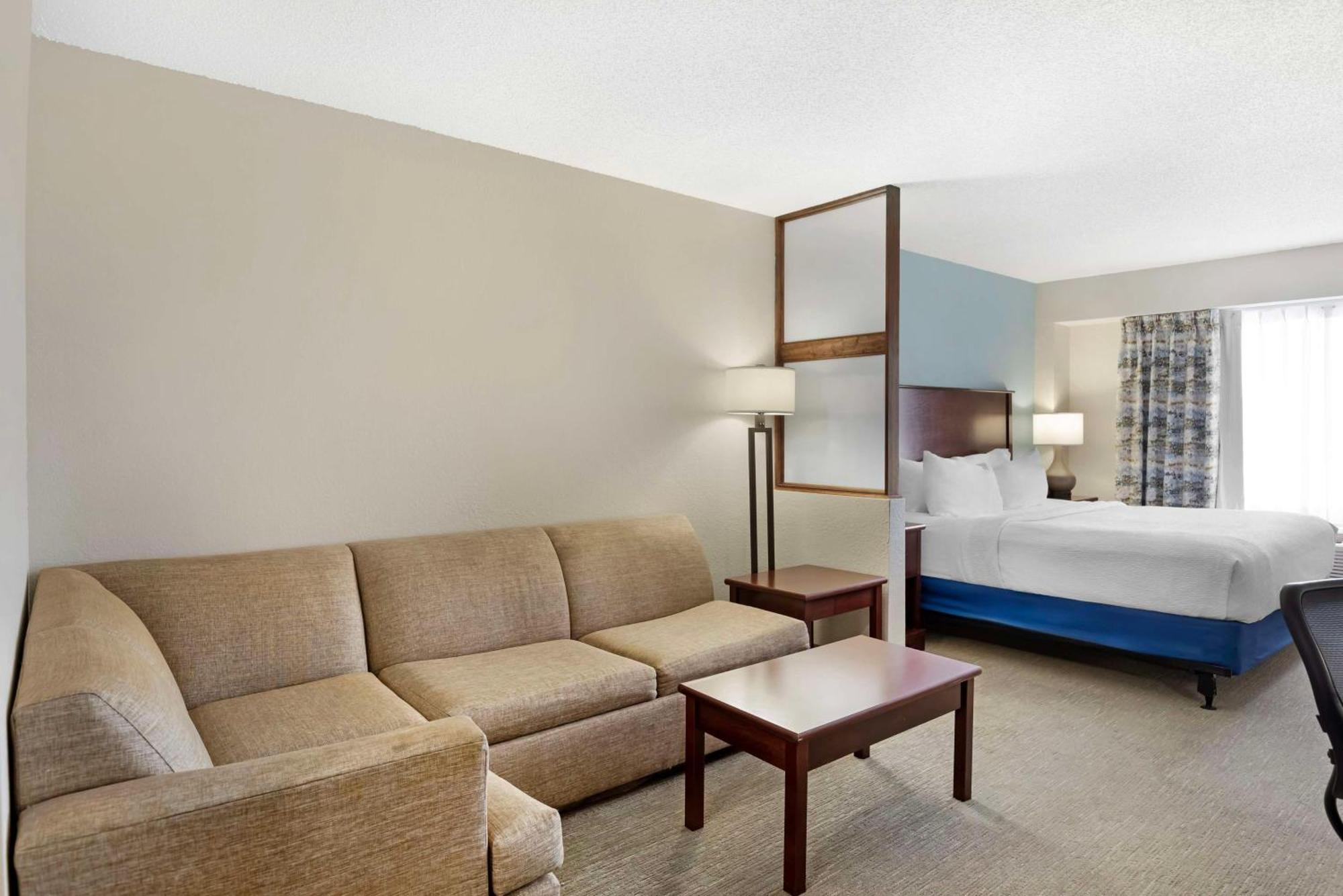 Best Western Plus Crossroads Inn & Suites Zion Crossroads Екстер'єр фото