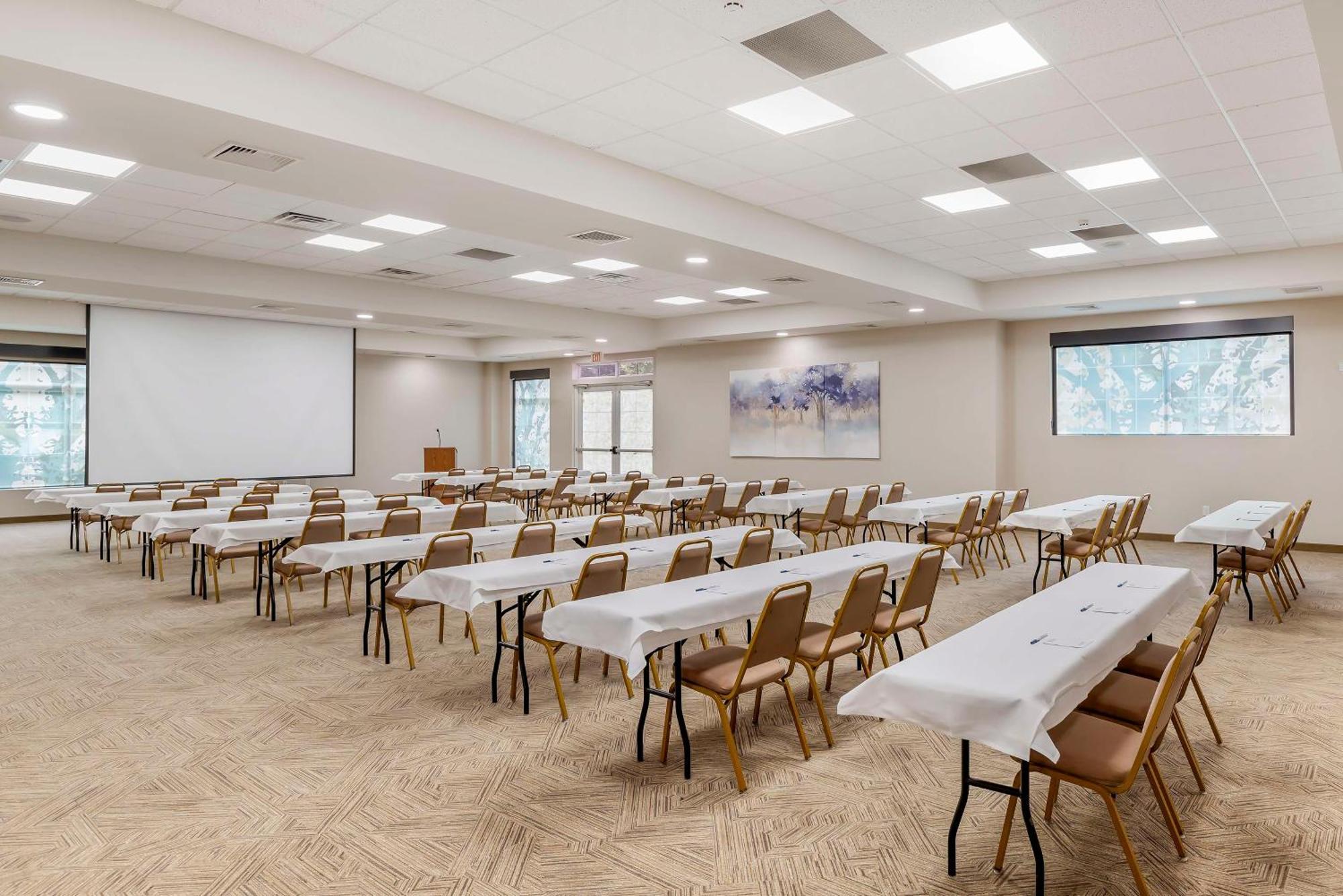 Best Western Plus Crossroads Inn & Suites Zion Crossroads Екстер'єр фото