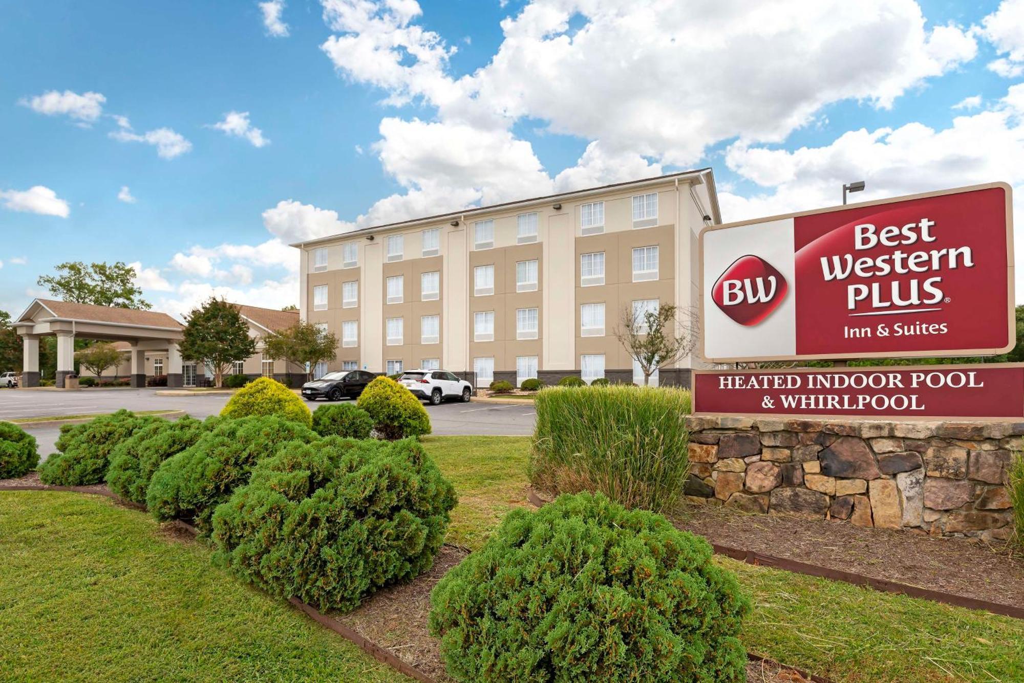 Best Western Plus Crossroads Inn & Suites Zion Crossroads Екстер'єр фото
